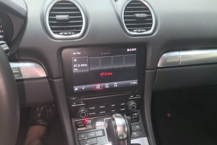 Used Porsche 718 2018 Boxster 2.0T Audio And AC Panel