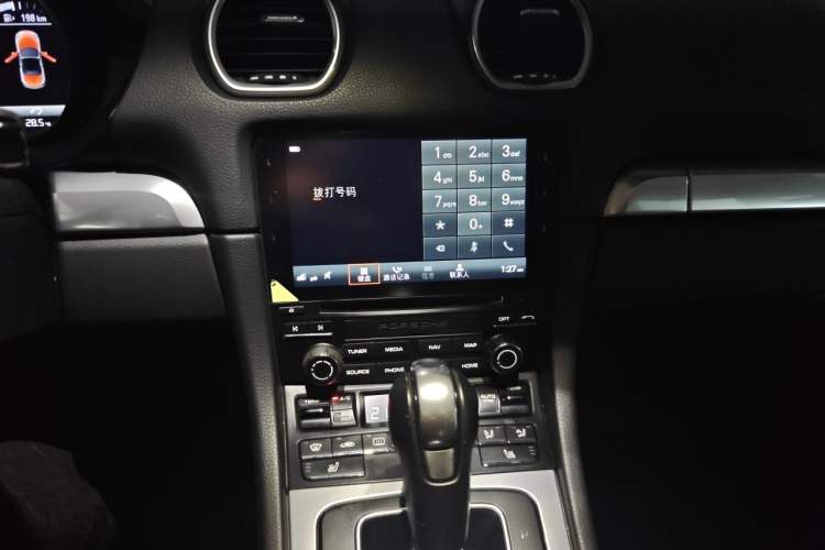 Used Porsche 718 2018 Boxster 2.0T Audio And AC Panel