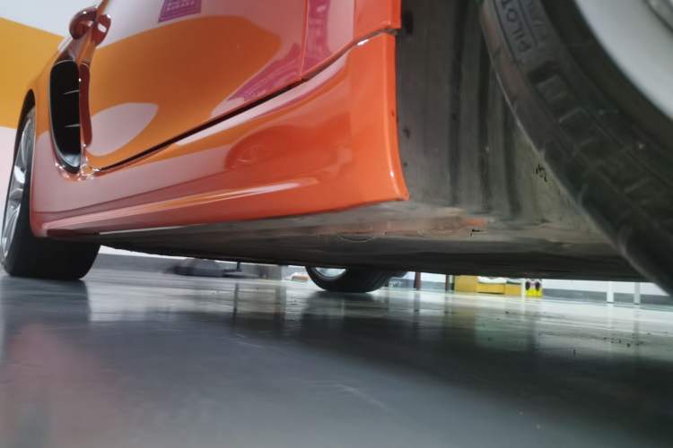 Used Porsche 718 2018 Cayman 2.0T Chassis Front Right