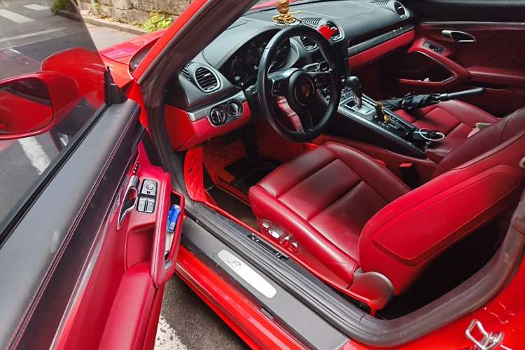 Used Porsche 718 2018 Boxster 2.0T Driver Seat