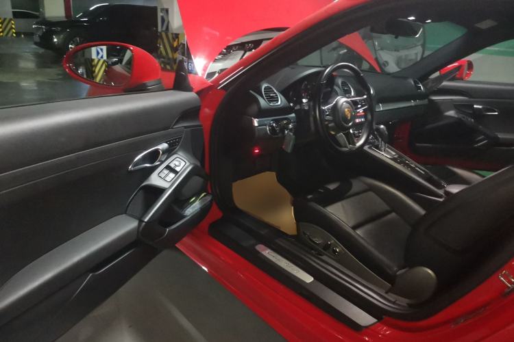 Used Porsche 718 2018 Cayman 2.0T Driver Seat