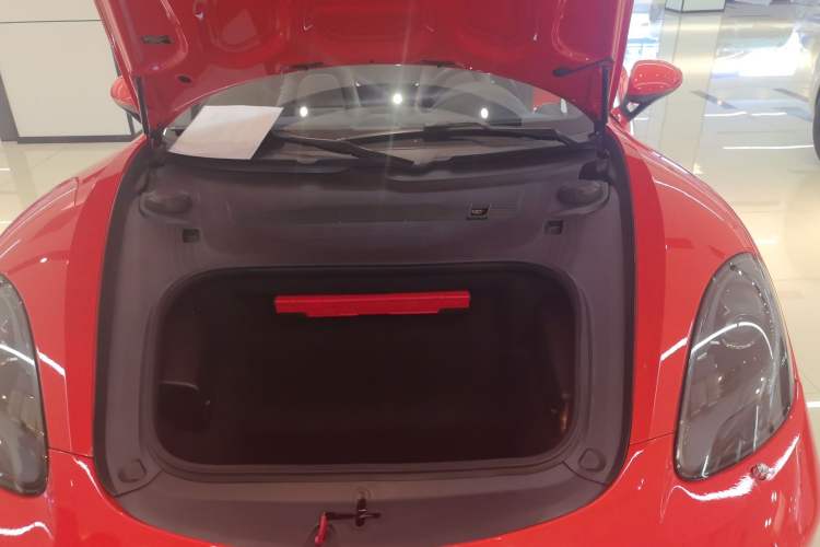 Used Porsche 718 2018 Boxster 2.0T Engine Bay