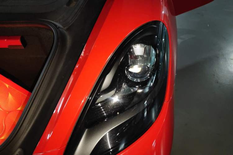 Used Porsche 718 2018 Boxster 2.0T Engine Bay Left