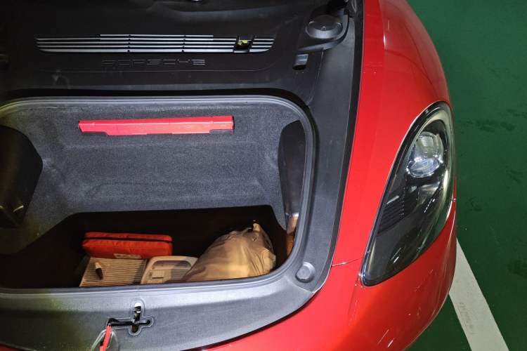 Used Porsche 718 2018 Boxster 2.0T Engine Bay Left