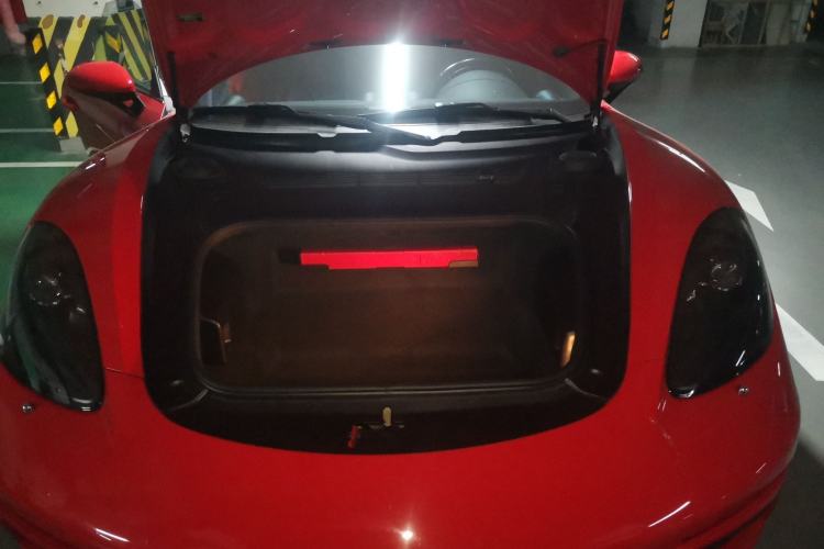 Used Porsche 718 2018 Cayman 2.0T Engine Bay