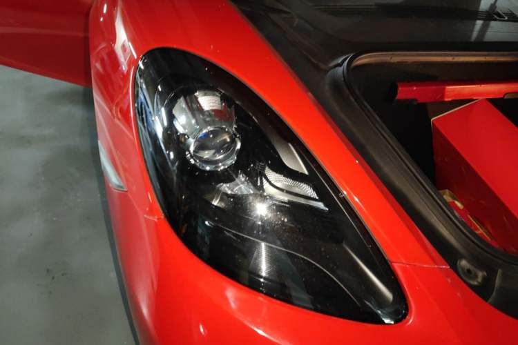 Used Porsche 718 2018 Boxster 2.0T Engine Bay Right