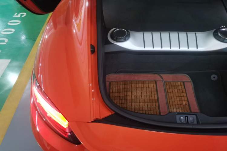 Used Porsche 718 2018 Cayman 2.0T Engine Bay Right