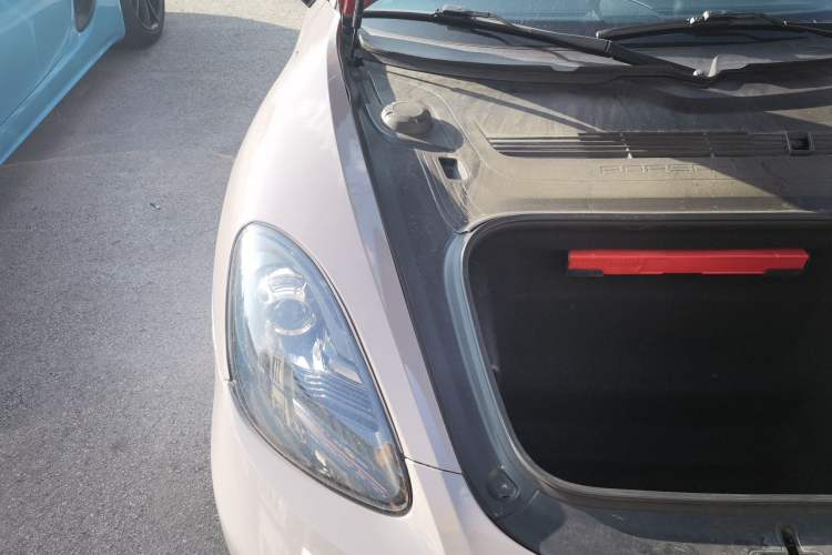 Used Porsche 718 2018 Boxster 2.0T Engine Bay Right