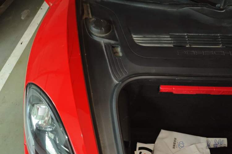 Used Porsche 718 2018 Cayman 2.0T Engine Bay Right