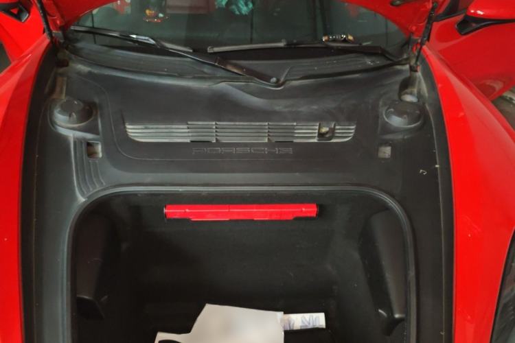 Used Porsche 718 2018 Cayman 2.0T Engine Bay