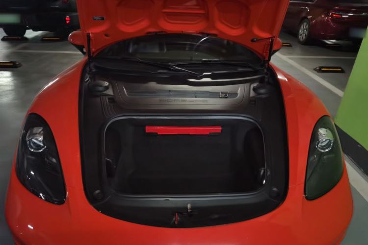 Used Porsche 718 2018 Cayman 2.0T Engine Bay