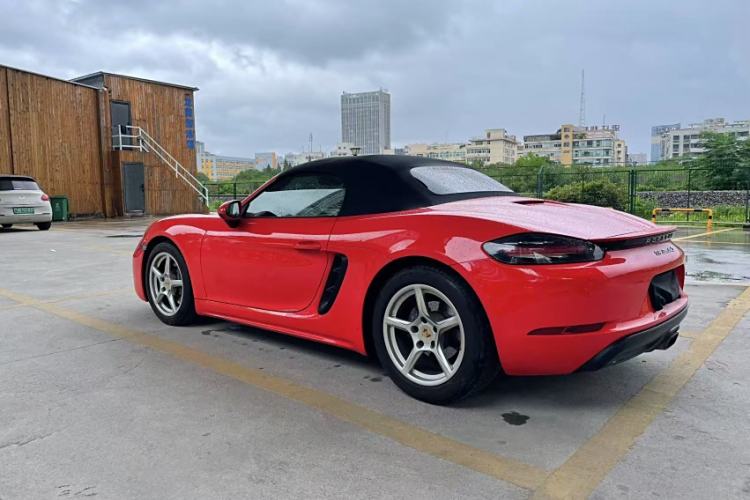 Used Porsche 718 2018 Boxster 2.0T Exterior 2