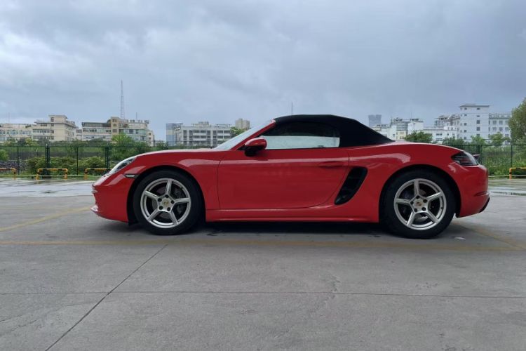 Used Porsche 718 2018 Boxster 2.0T Exterior 4