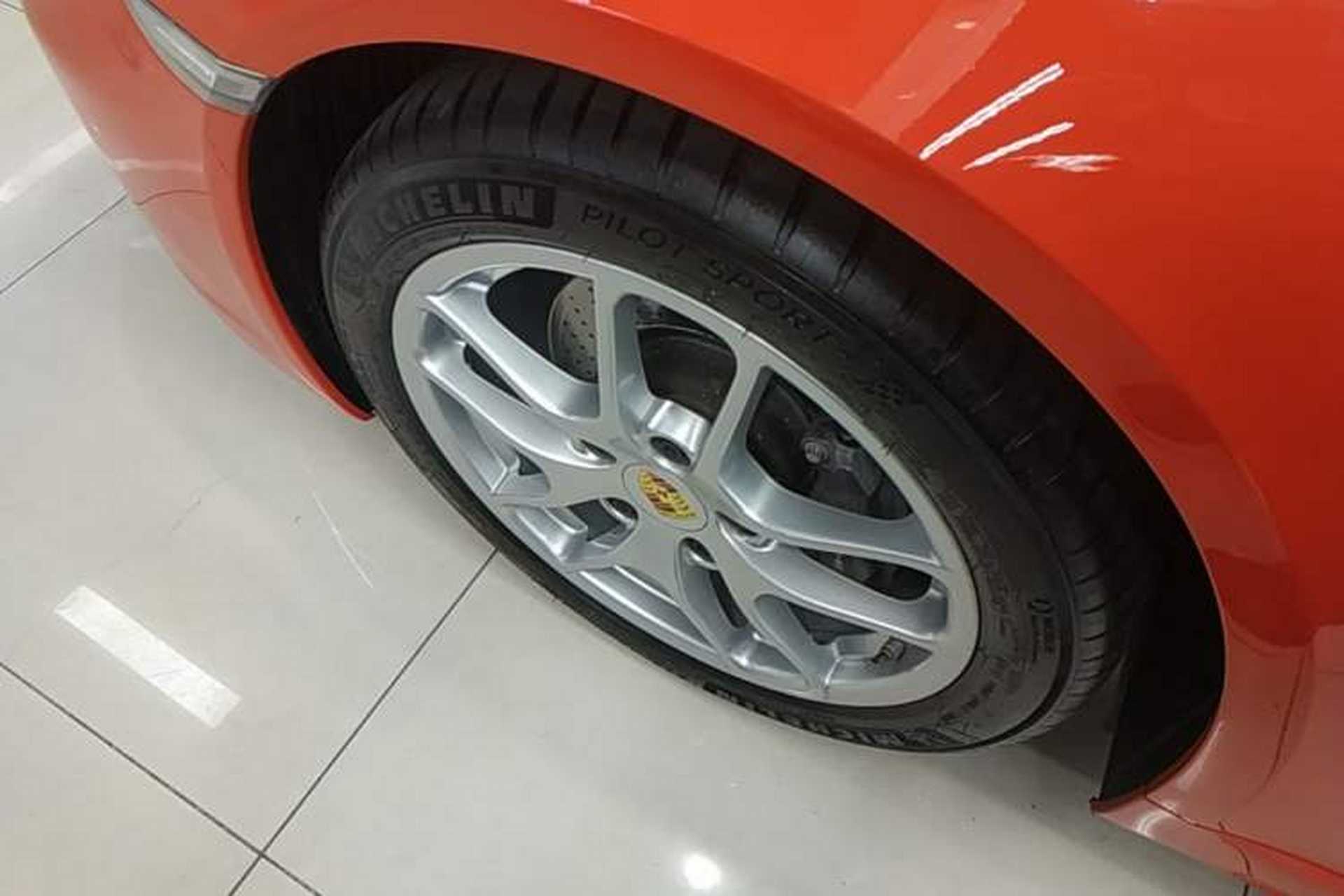 Used Porsche 718 2018 Boxster 2.0T Exterior 4