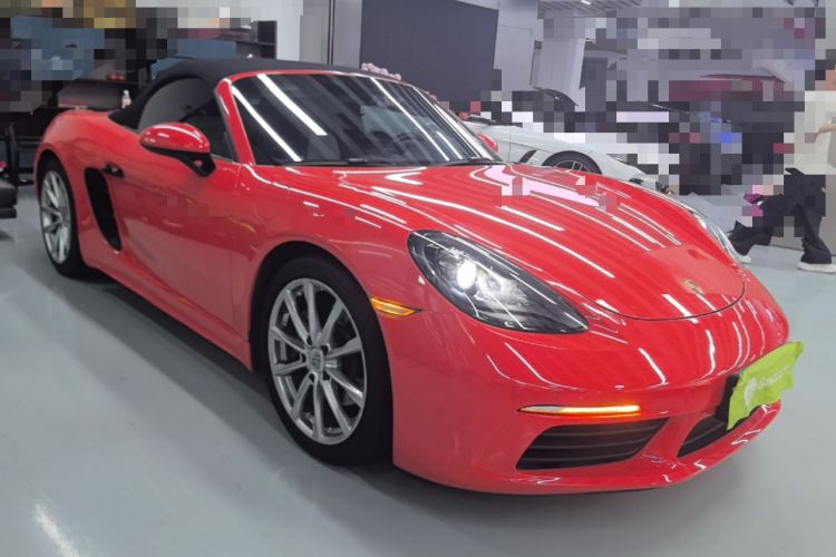 Used Porsche 718 2018 Boxster 2.0T Front Right 45 Deg