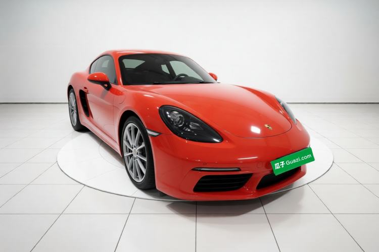 Used Porsche 718 2018 Cayman 2.0T Front Right 45 Deg