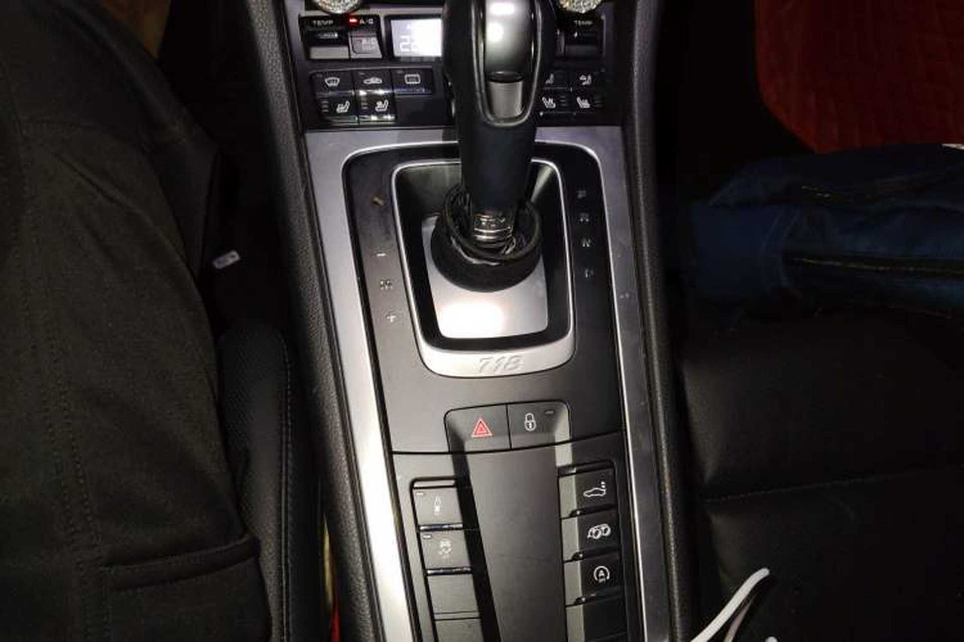 Used Porsche 718 2018 Cayman 2.0T Gear Lever
