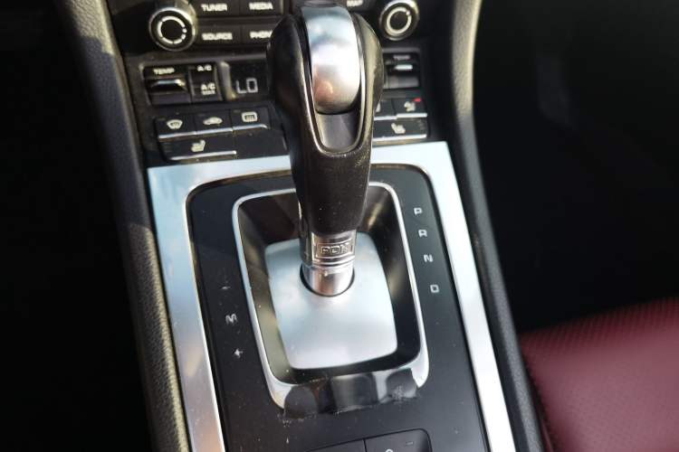 Used Porsche 718 2018 Boxster 2.0T Gear Lever