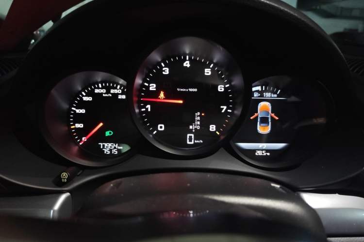 Used Porsche 718 2018 Boxster 2.0T Instrument Cluster