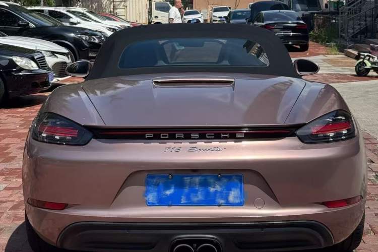 Used Porsche 718 2018 Boxster 2.0T Interior 7