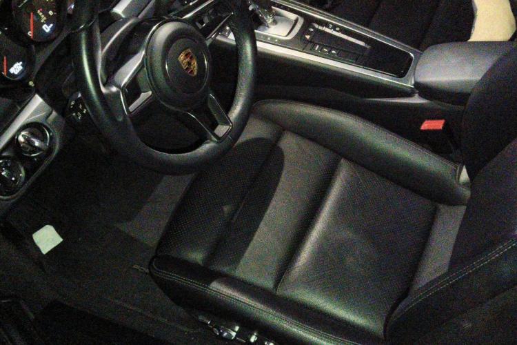 Used Porsche 718 2018 Cayman 2.0T Left Front Seat