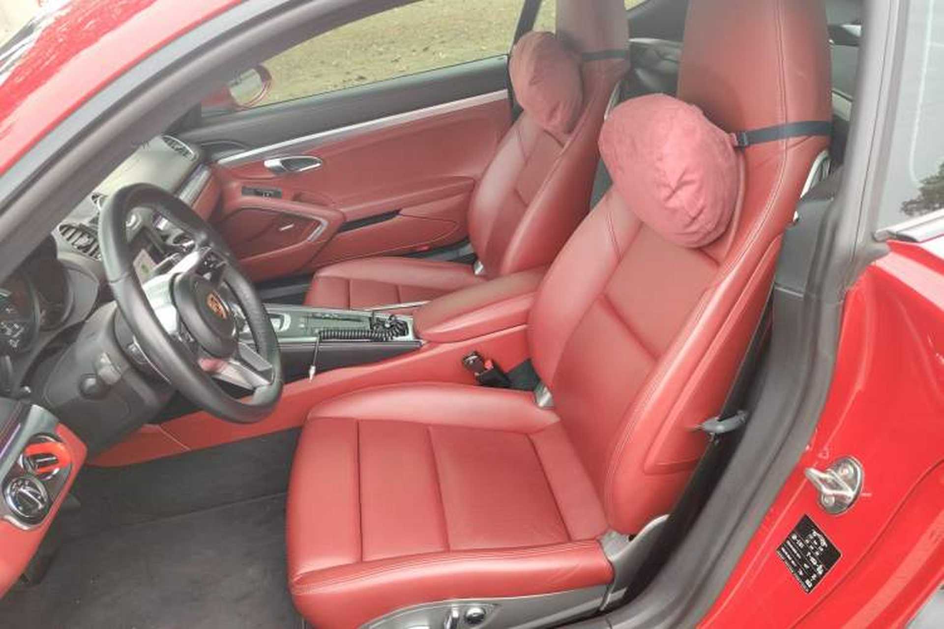 Used Porsche 718 2018 Cayman 2.0T Left Rear Seat