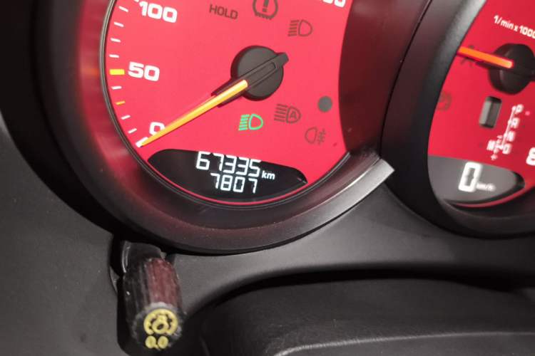Used Porsche 718 2018 Boxster 2.0T Odometer Close Up