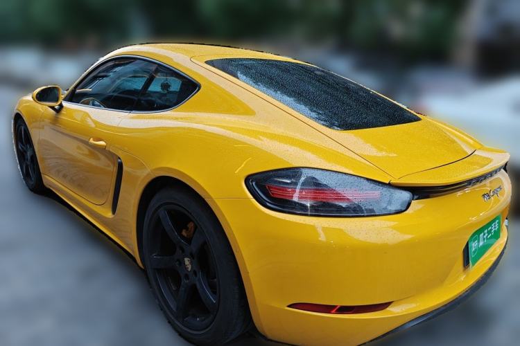Used Porsche 718 2018 Cayman 2.0T Rear Left 45 Deg