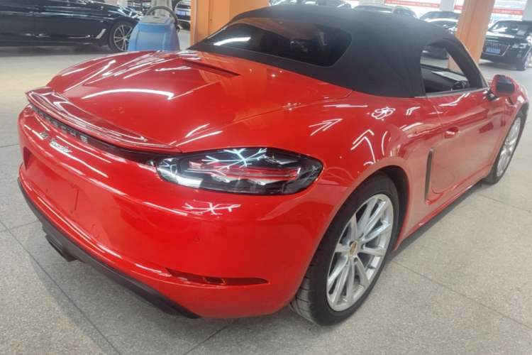 Used Porsche 718 2018 Boxster 2.0T Rear Right 45 Deg