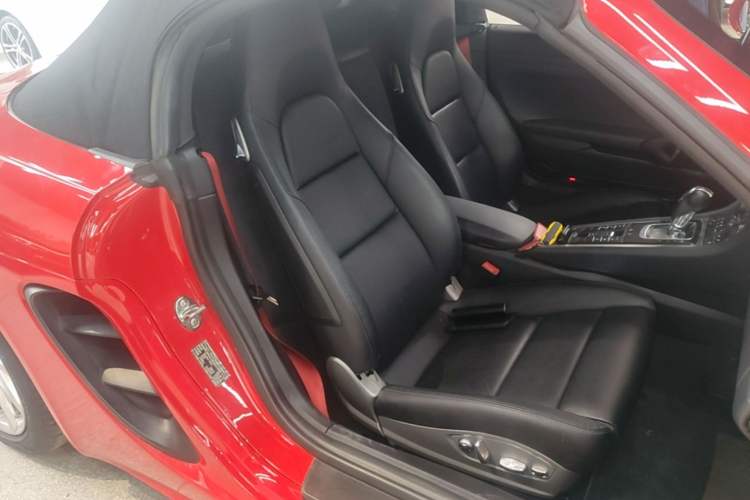Used Porsche 718 2018 Boxster 2.0T Right Front Seat
