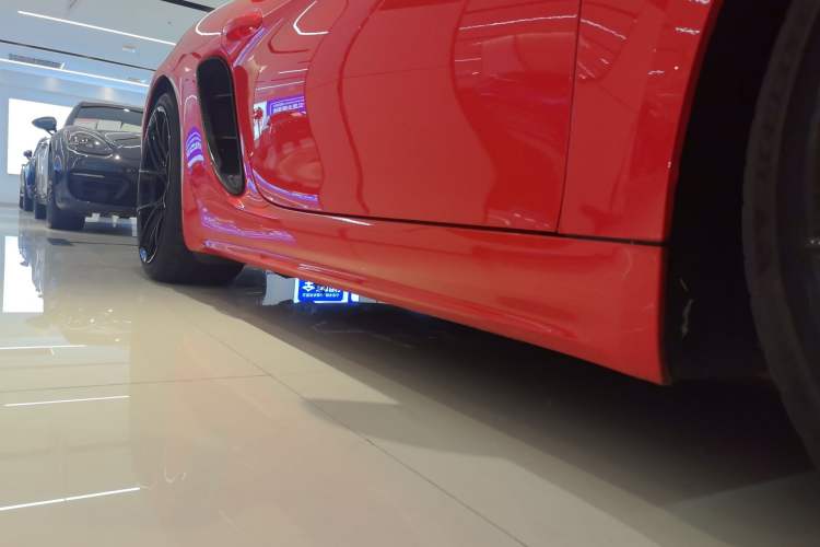 Used Porsche 718 2018 Boxster 2.0T Right Side Sill