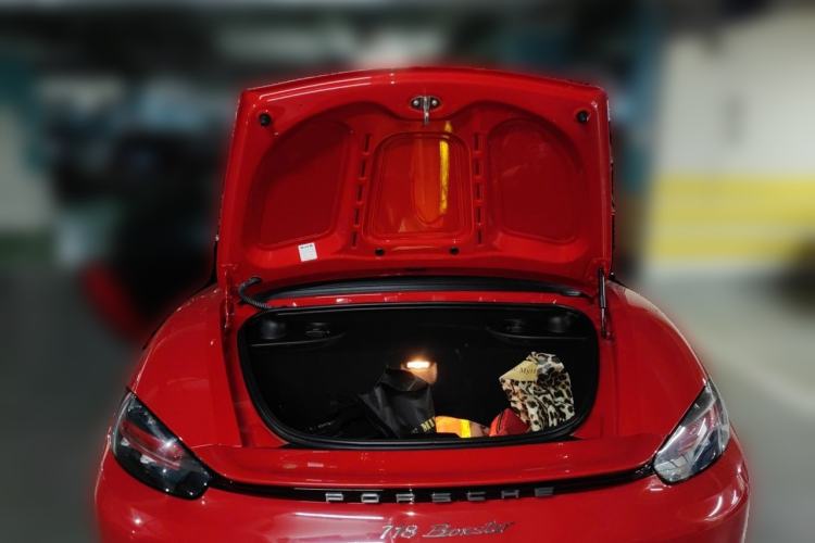 Used Porsche 718 2018 Boxster 2.0T Trunk