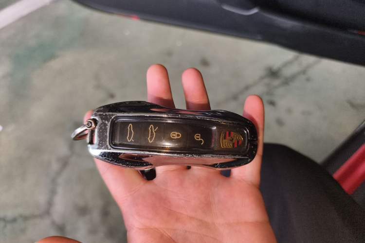 Used Porsche 718 2018 Cayman 2.0T Vehicle Key
