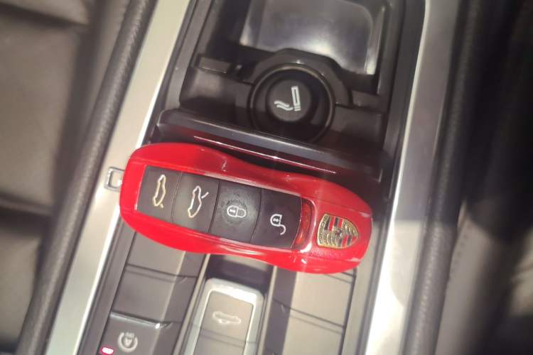 Used Porsche 718 2018 Boxster 2.0T Vehicle Key