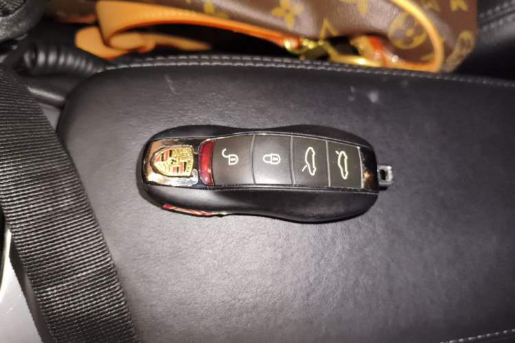Used Porsche 718 2018 Boxster 2.0T Vehicle Key