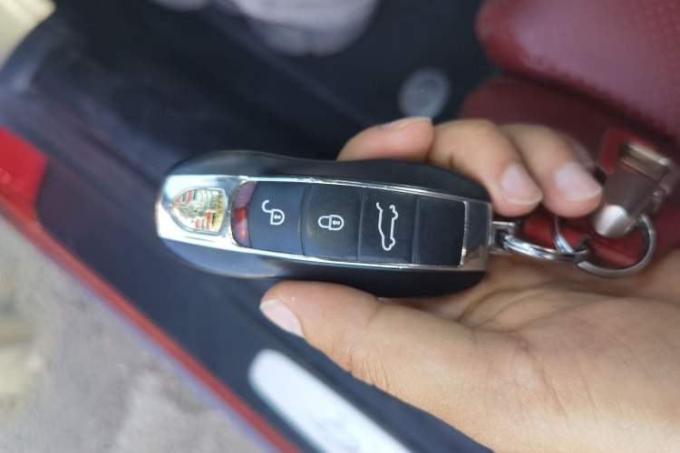 Used Porsche 718 2018 Boxster 2.0T Vehicle Key