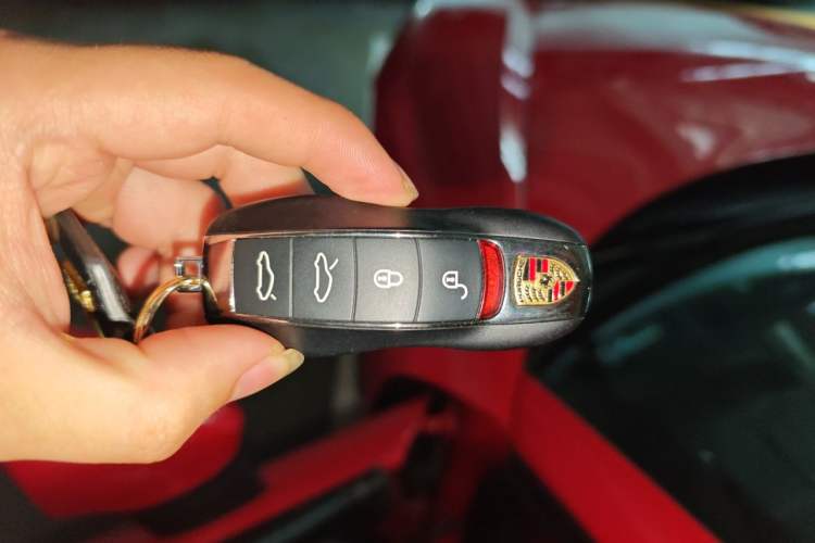 Used Porsche 718 2018 Cayman 2.0T Vehicle Key