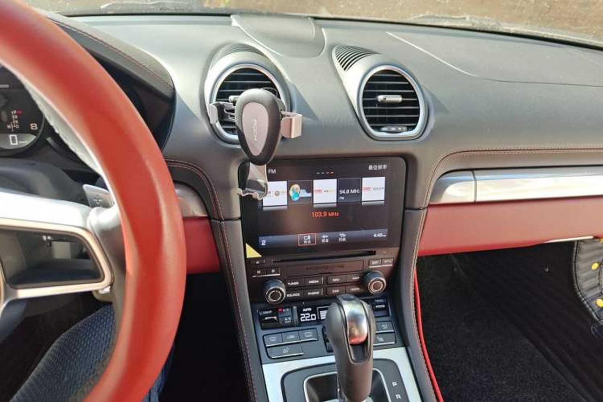 Used Porsche 718 2018 Boxster 2.0T Audio And AC Panel