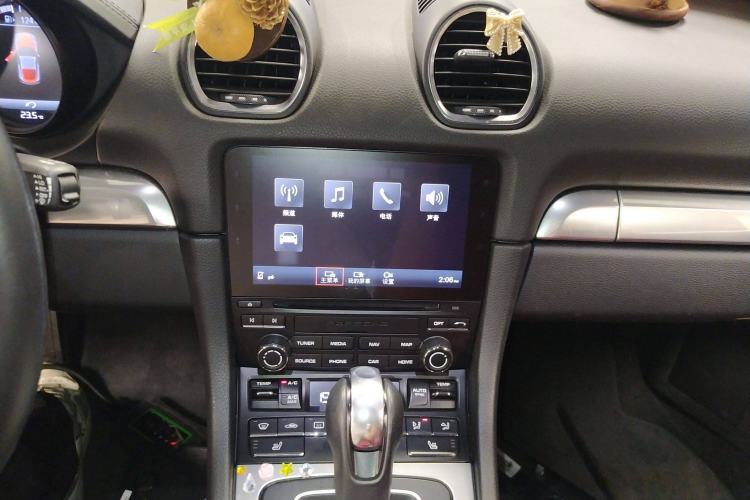 Used Porsche 718 2018 Cayman 2.0T Audio And AC Panel
