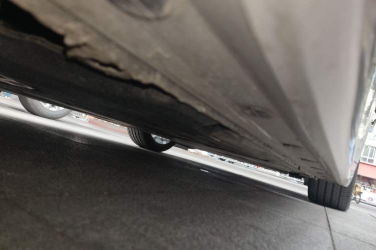 Used Porsche 718 2018 Cayman 2.0T Chassis Rear Right