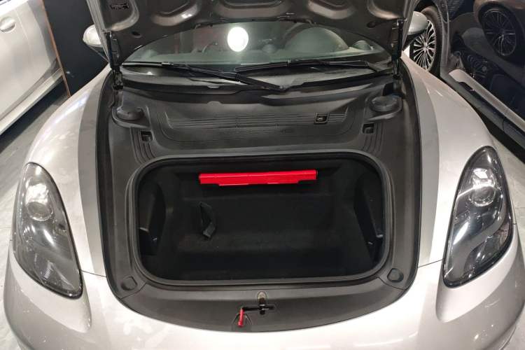 Used Porsche 718 2018 Boxster 2.0T Engine Bay