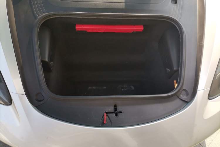 Used Porsche 718 2018 Cayman 2.0T Engine Bay
