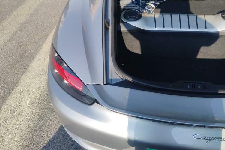 Used Porsche 718 2018 Cayman 2.0T Engine Bay Right