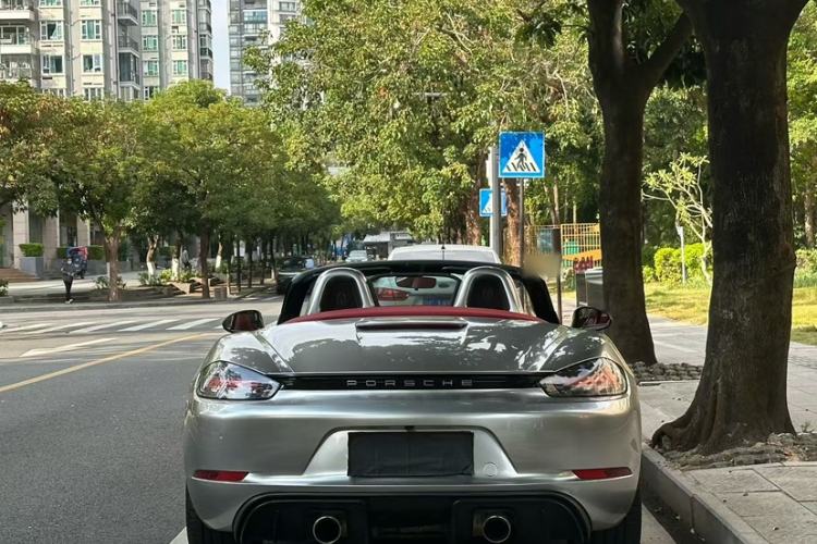 Used Porsche 718 2018 Boxster 2.0T Exterior 6