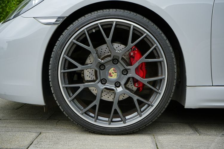 Used Porsche 718 2018 Cayman 2.0T Exterior 7