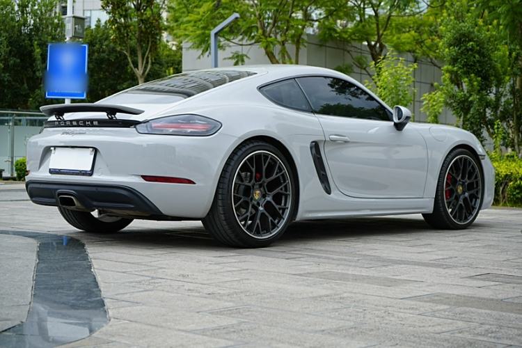 Used Porsche 718 2018 Cayman 2.0T Exterior 8