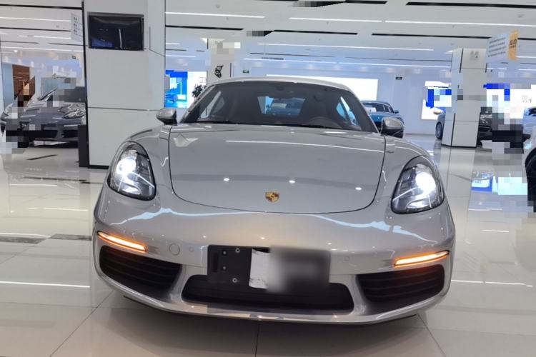 Used Porsche 718 2018 Cayman 2.0T Front
