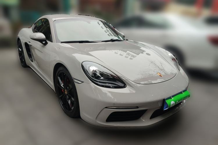 Used Porsche 718 2018 Cayman 2.0T Front Right 45 Deg