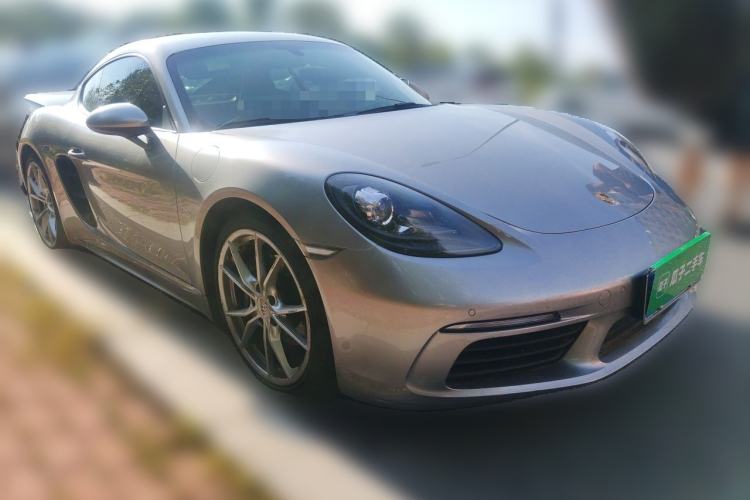 Used Porsche 718 2018 Cayman 2.0T Front Right 45 Deg