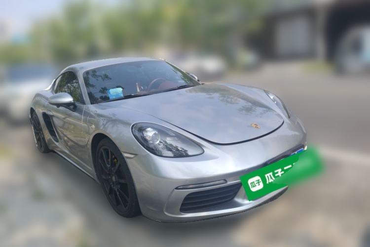 Used Porsche 718 2018 Cayman 2.0T Front Right 45 Deg